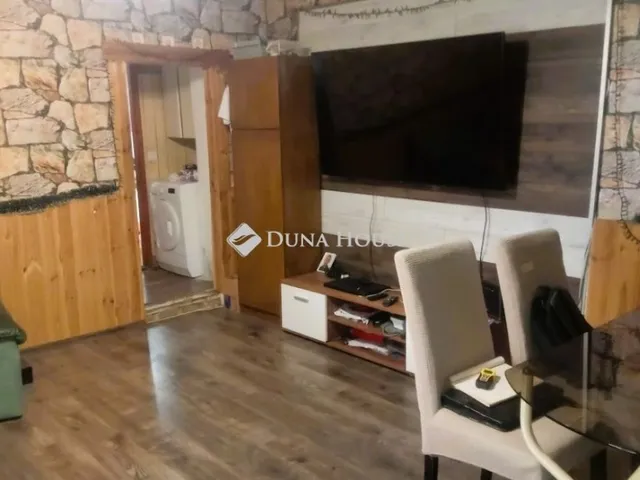 Eladó ház Bajna 90 nm
