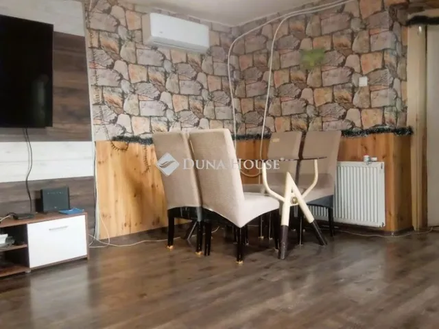Eladó ház Bajna 90 nm
