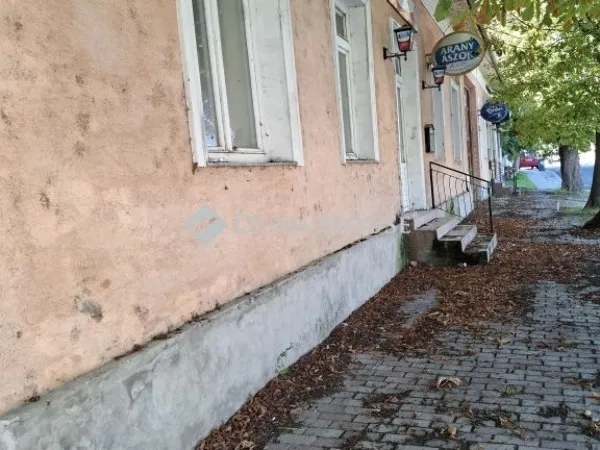 Eladó kereskedelmi és ipari ingatlan Dömös 1348 nm