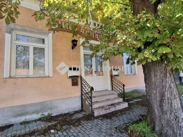 Eladó kereskedelmi és ipari ingatlan Dömös 1348 nm