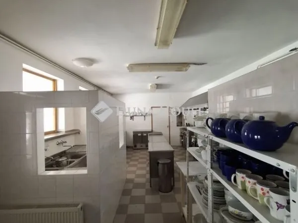 Eladó kereskedelmi és ipari ingatlan Dömös 1348 nm