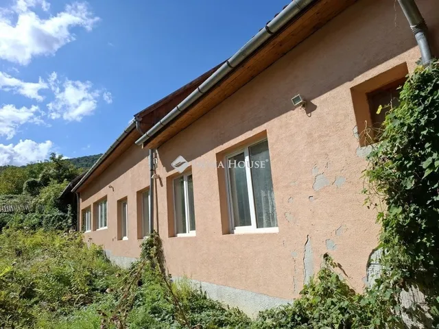 Eladó kereskedelmi és ipari ingatlan Dömös 1348 nm