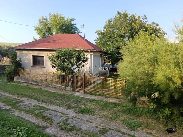 Eladó ház Epöl 70 nm