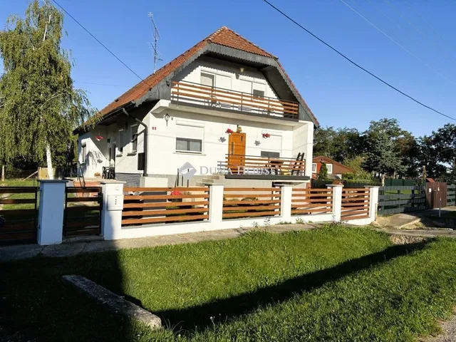 Eladó ház Bő 286 nm