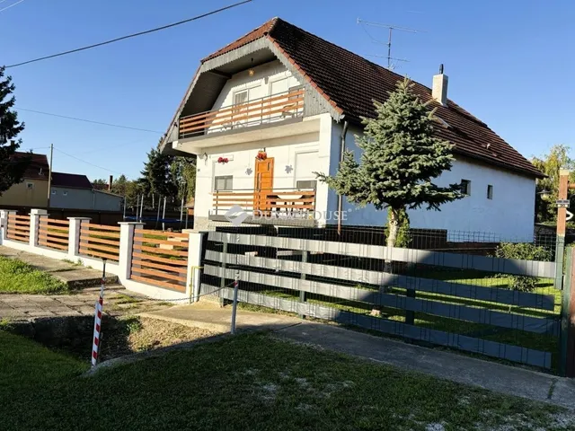 Eladó ház Bő 286 nm