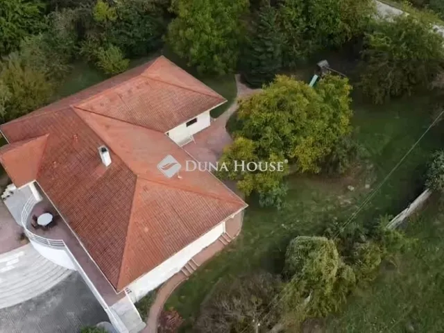 Eladó ház Esztergom 350 nm