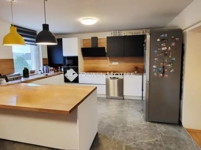 Eladó ház Piliscsaba 170 nm