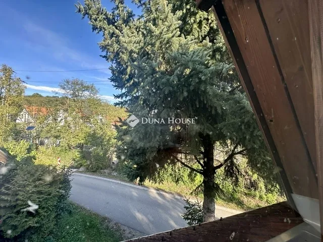 Eladó ház Leányfalu 180 nm