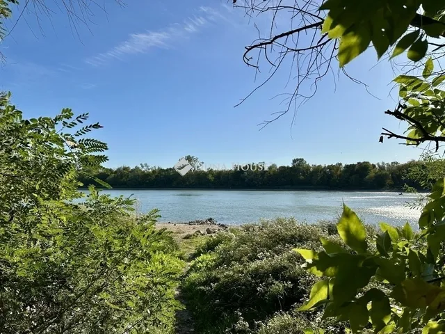 Eladó ház Leányfalu 180 nm