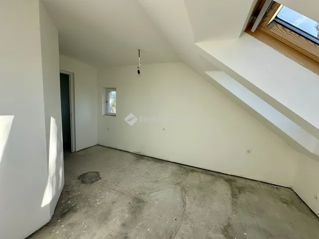 Eladó ház Leányfalu 180 nm