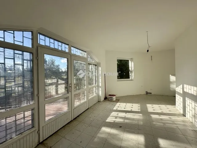 Eladó ház Leányfalu 180 nm