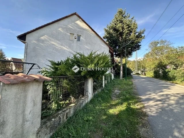 Eladó ház Leányfalu 180 nm