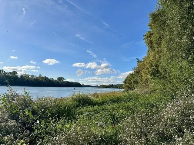 Eladó ház Leányfalu 180 nm