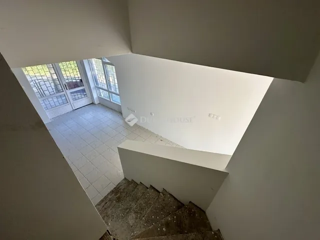 Eladó ház Leányfalu 180 nm