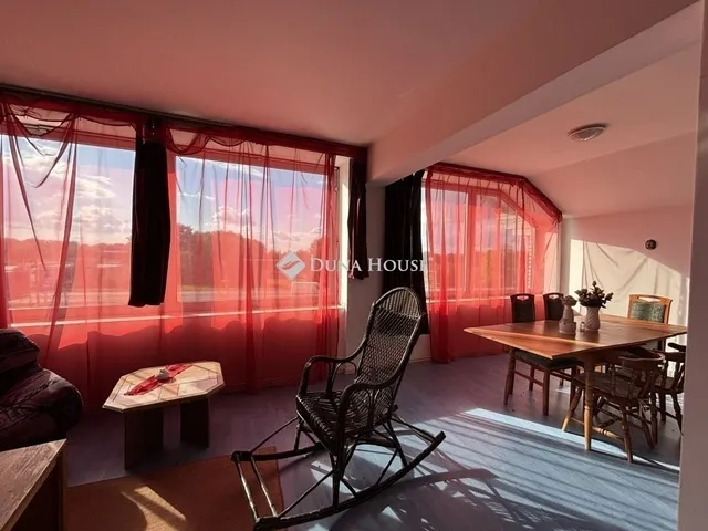 Eladó kereskedelmi és ipari ingatlan Esztergom 1400 nm