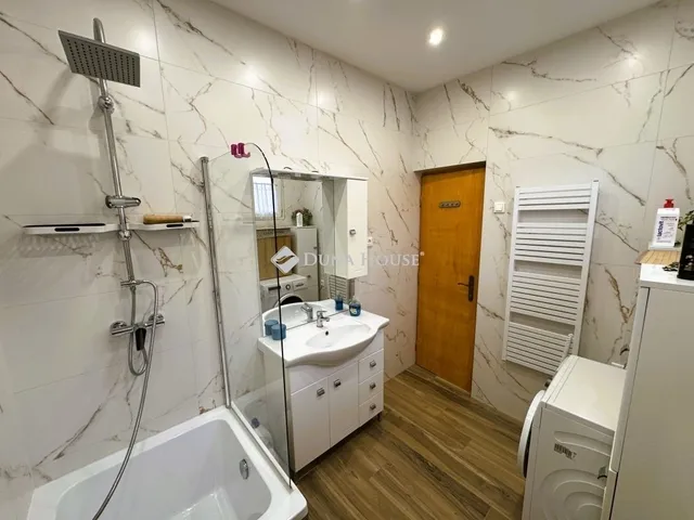 Eladó ház Csolnok 166 nm