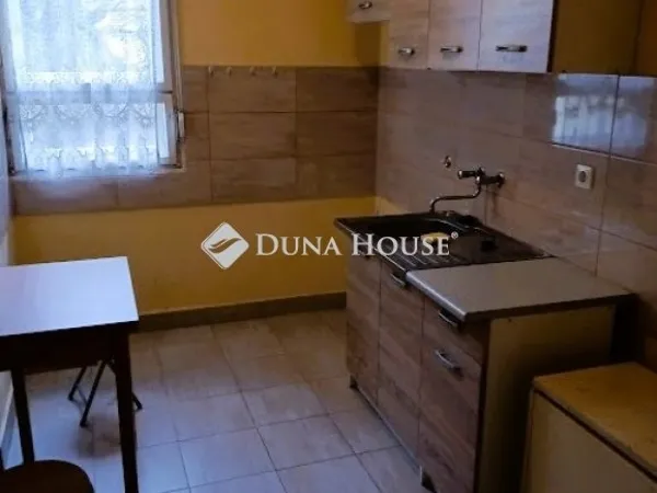 Kiadó lakás Esztergom 54 nm