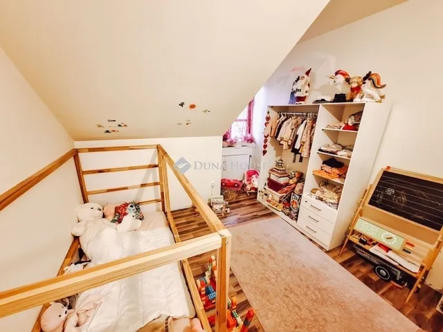 Eladó ház Solymár 245 nm