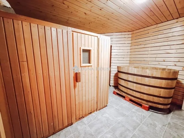 Eladó ház Solymár 245 nm