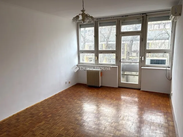 Eladó lakás Esztergom 33 nm