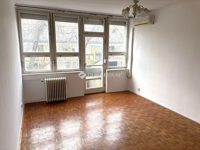 Eladó lakás Esztergom 33 nm
