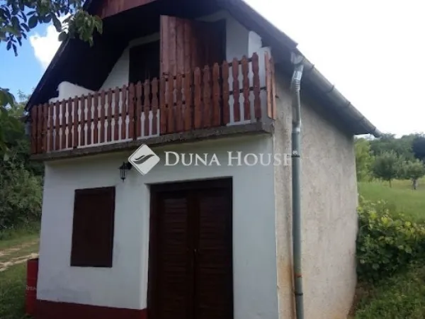 Eladó üdülő és hétvégi ház Bajna 36 nm