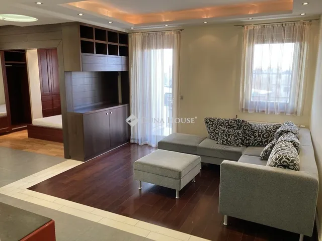 Kiadó lakás Esztergom, Aranyhegy 44 nm