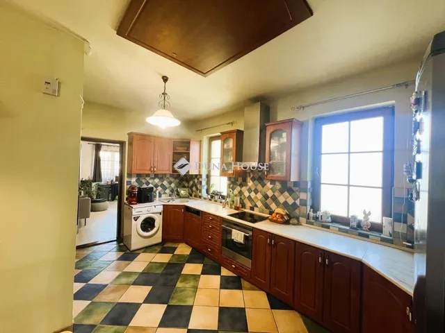 Eladó ház Pilisvörösvár 192 nm