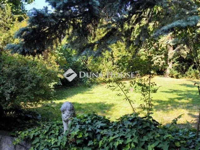 Eladó ház Esztergom 360 nm