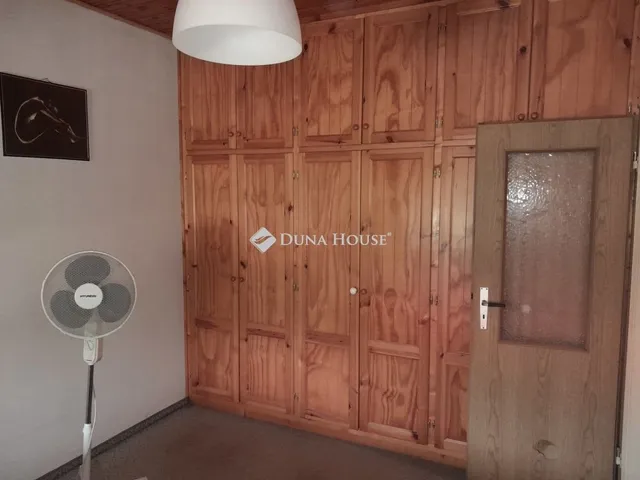 Eladó ház Sárisáp 160 nm