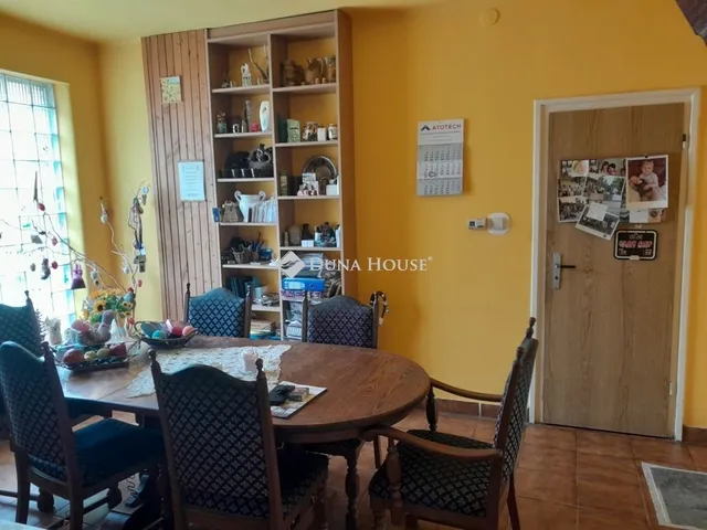 Eladó ház Sárisáp 160 nm