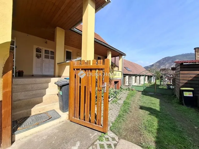 Eladó ház Dömös 89 nm