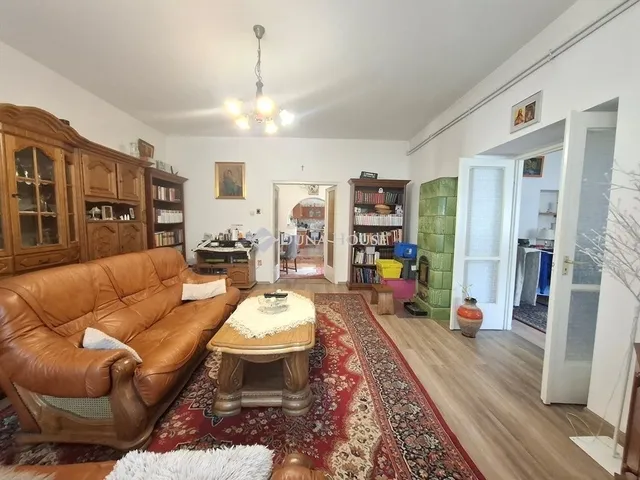 Eladó ház Dömös 89 nm