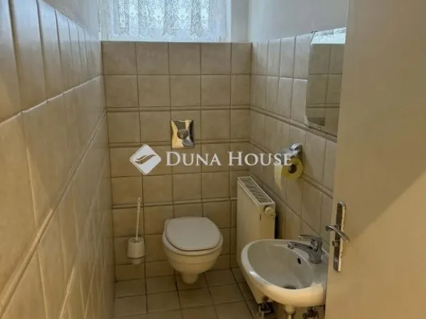 Eladó ház Tokod 220 nm