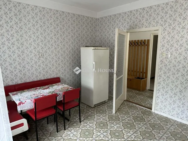 Eladó ház Tokod 220 nm