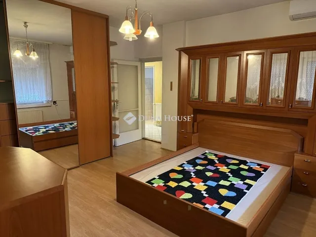 Eladó ház Tokod 220 nm