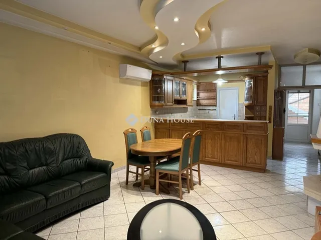 Eladó ház Tokod 220 nm