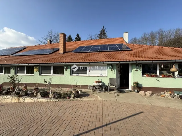 Eladó ház Gyermely 189 nm