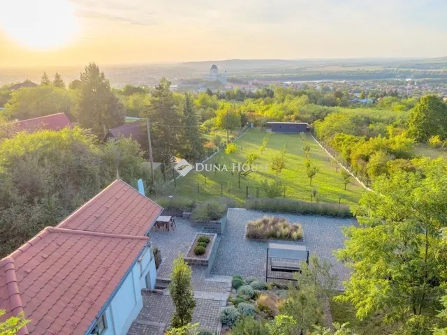 Eladó ház Esztergom 30 nm