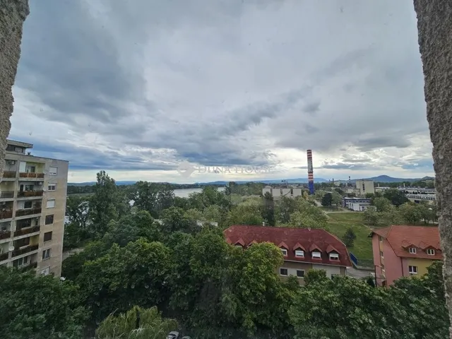 Eladó lakás Nyergesújfalu 55 nm