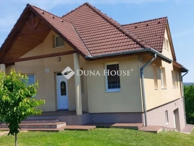 Eladó ház Pomáz 254 nm