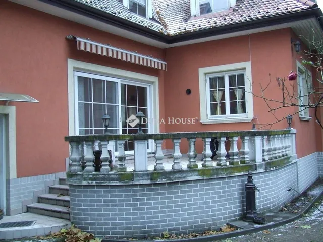Eladó ház Esztergom 325 nm