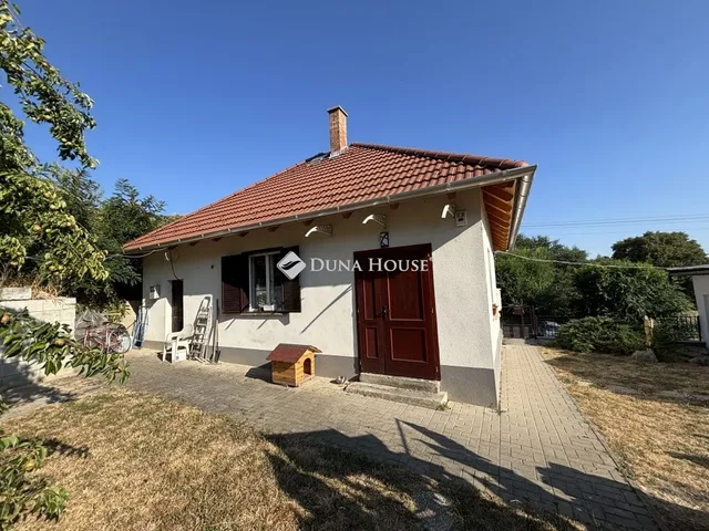 Eladó ház Bajót 58 nm