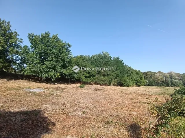 Eladó telek Úny 1194 nm