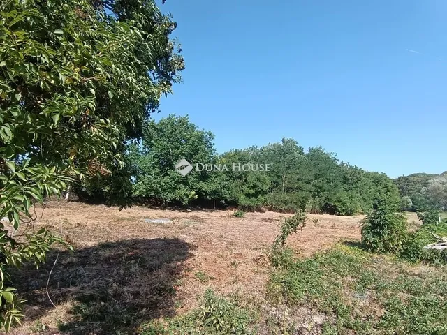 Eladó telek Úny 1194 nm