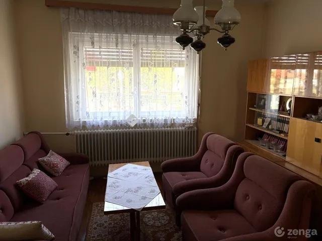 Eladó ház Tát 87 nm