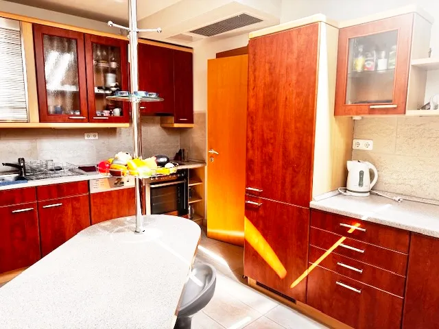 Eladó lakás Budapest XII. kerület 104 nm