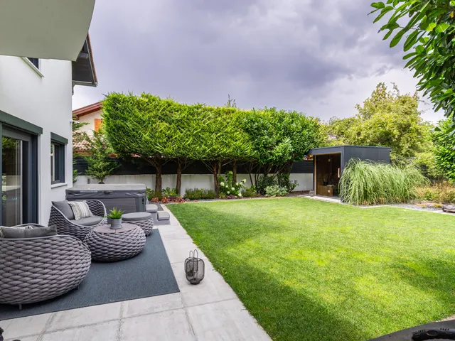 Eladó ház Üröm 225 nm