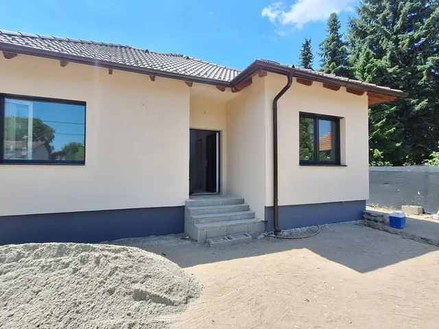 Eladó ház Gödöllő, Fenyves 109 nm
