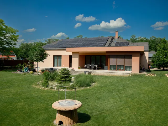 Eladó ház Szada 259 nm